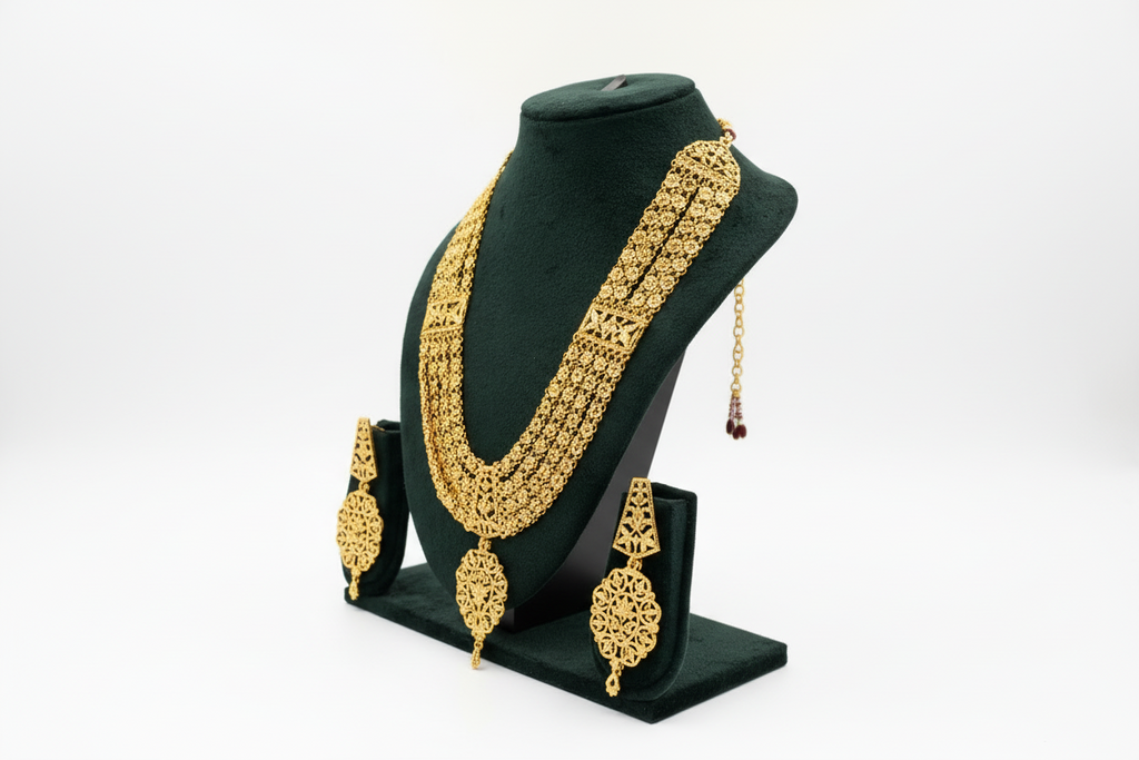 Parure Royale – Collier et boucles d’oreilles en plaqué or