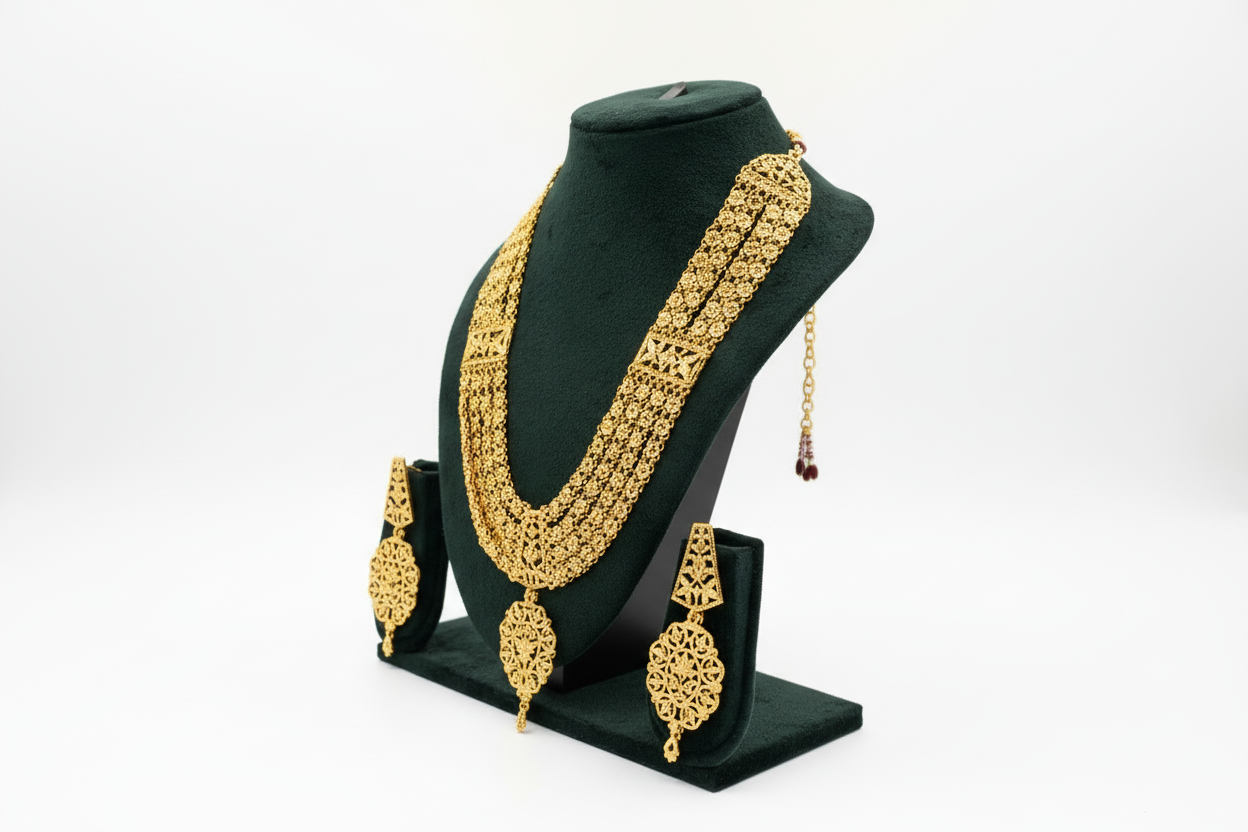 Parure Royale – Collier et boucles d’oreilles en plaqué or