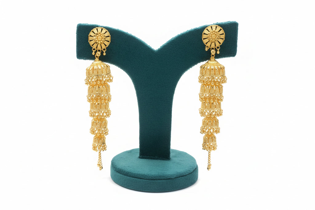 Jhumkas Cascade à 5 Étages en Plaqué Or – Éclat Royal